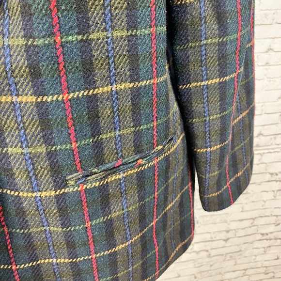 Vintage wool plaid green blazer with shoulder pads, & contrast collar,80’s,sz 14 - Picture 6 of 12